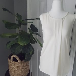 Ann Taylor sleeveless blouse with single pleat